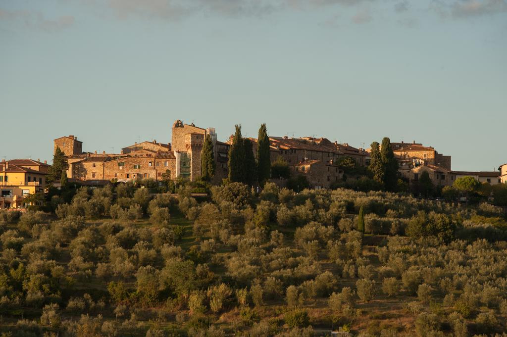 Palazzo Malaspina B&B San Donato in Poggio Exteriör bild