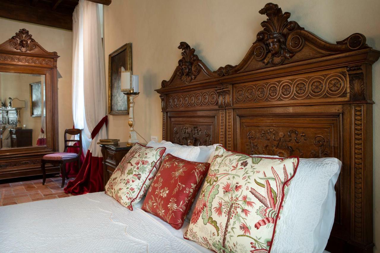 Palazzo Malaspina B&B San Donato in Poggio Exteriör bild